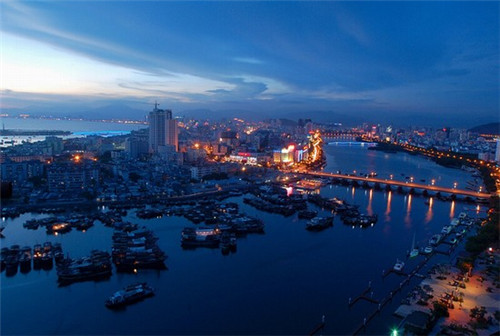 专业火锅店设计，火锅店设计要什么条件