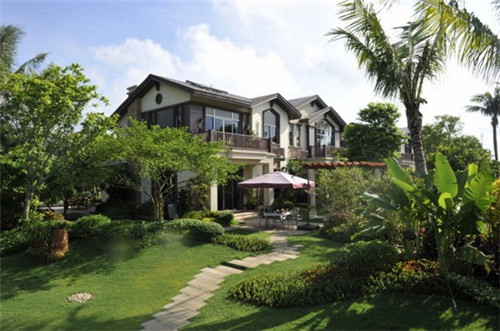 加盟烈焰地带烤吧适合开在什么地方，烧烤加盟店哪些是适合新手做的